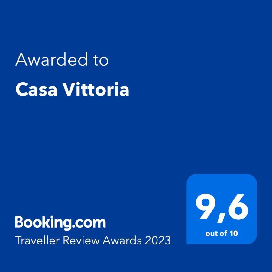卡麦奥雷Casa Vittoria别墅 外观 照片