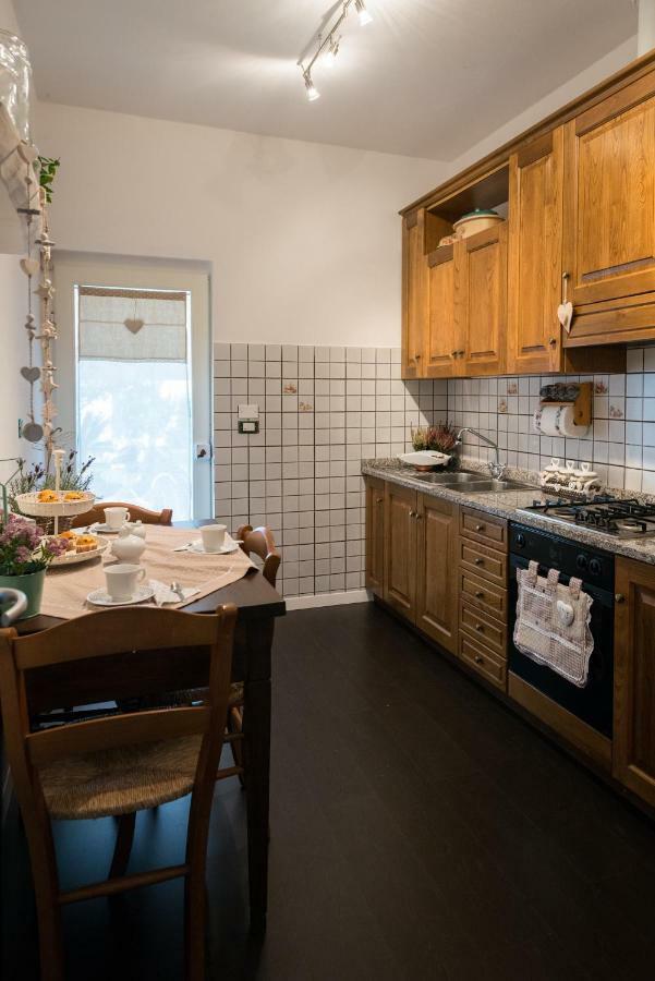 卡麦奥雷Casa Vittoria别墅 外观 照片